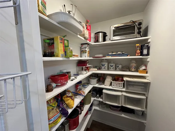 $340,000 | 1415 Corral Drive, Houston, TX 77090