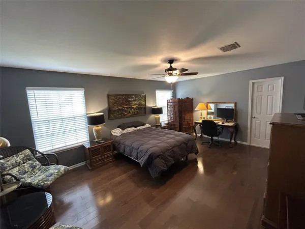 $340,000 | 1415 Corral Drive, Houston, TX 77090
