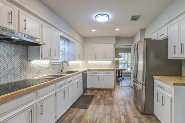 $340,000 | 1415 Corral Drive, Houston, TX 77090