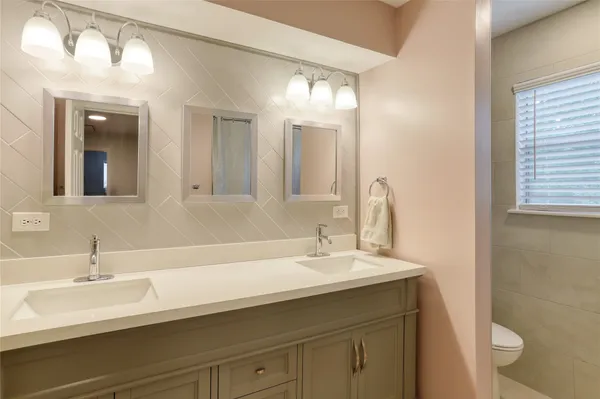 $340,000 | 1415 Corral Drive, Houston, TX 77090