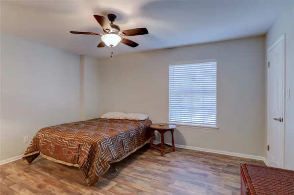 $340,000 | 1415 Corral Drive, Houston, TX 77090
