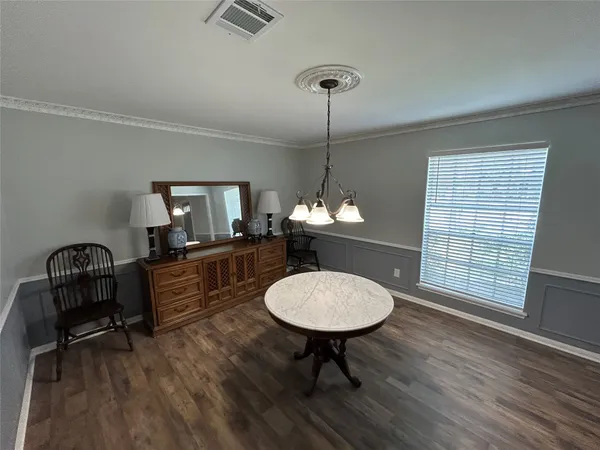 $340,000 | 1415 Corral Drive, Houston, TX 77090