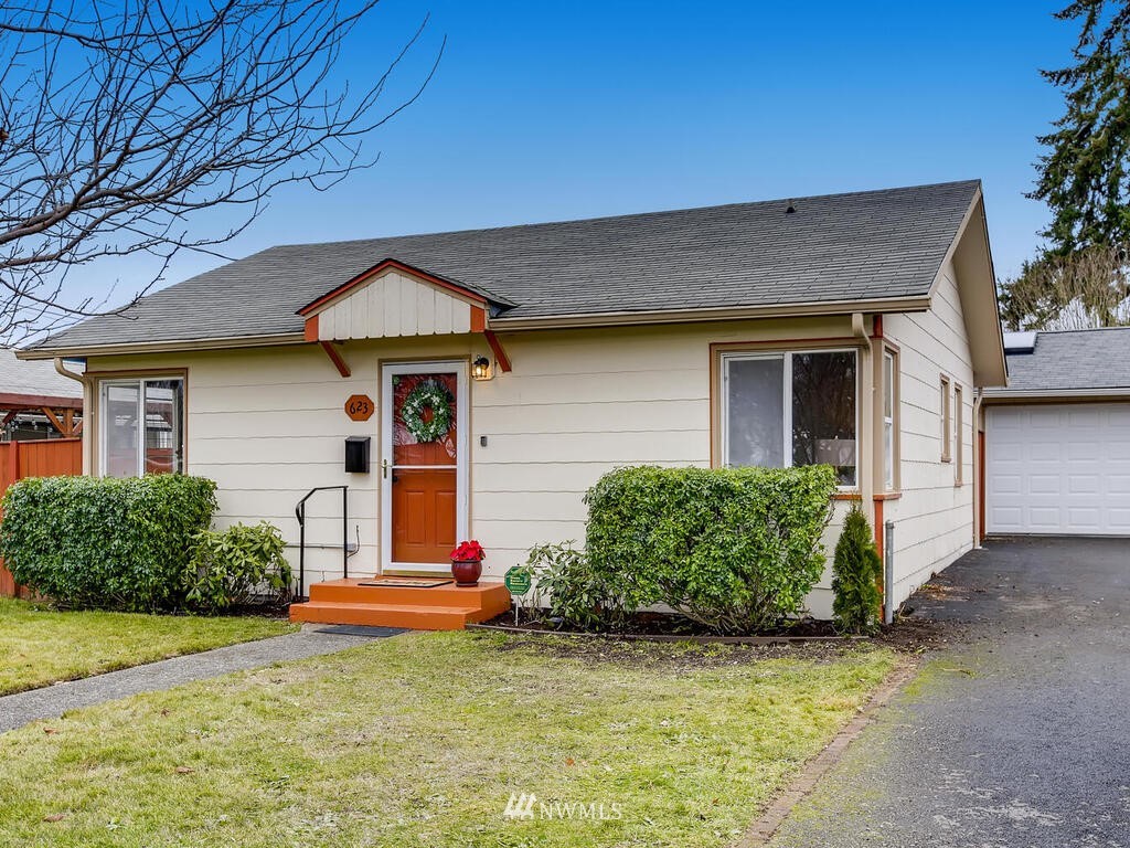 623 South Rochester Street Tacoma, WA 98465 - Photo 1 of 19