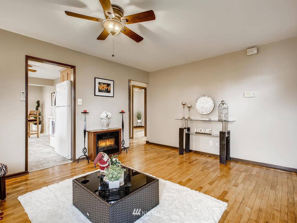 623 South Rochester Street Tacoma, WA 98465 - Photo 4 of 19
