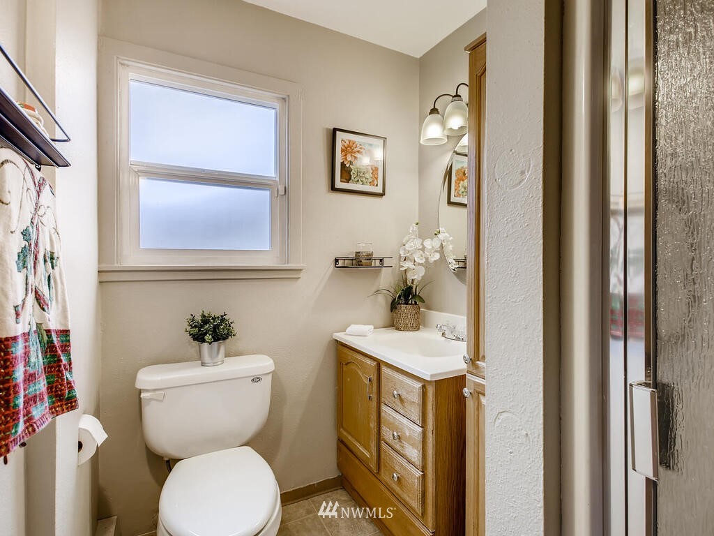 623 South Rochester Street Tacoma, WA 98465 - Photo 10 of 19