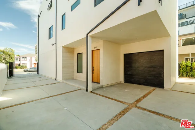 $6,875 | 1343 South Ogden Drive, Los Angeles, CA 90019