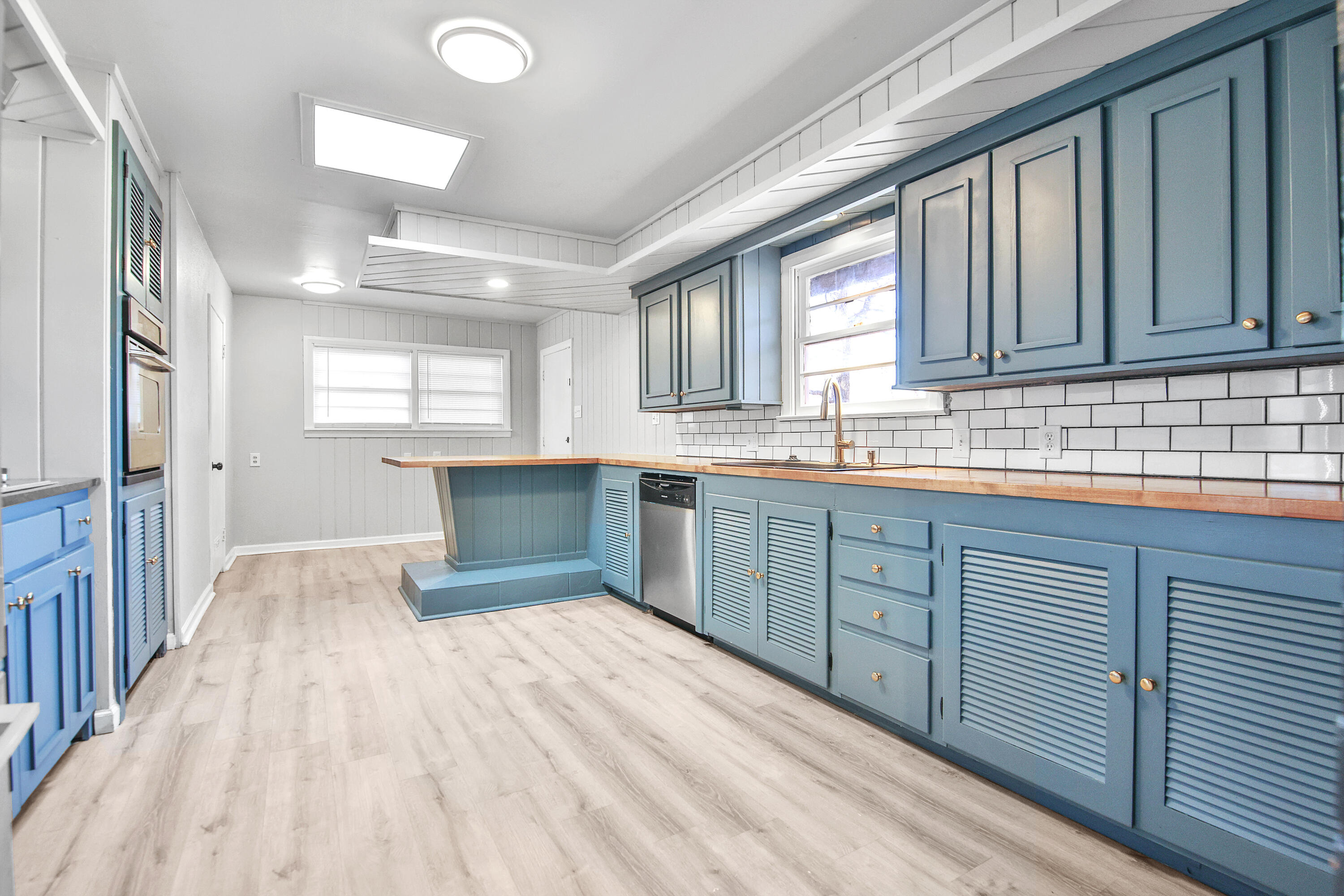 2510 58th Street Lubbock, TX 79413 - Photo 8 of 34 1L1A9260