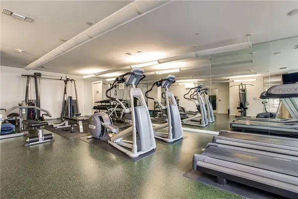 $3,000 | 2323 North Houston Street, Unit 516, Dallas, TX 75219