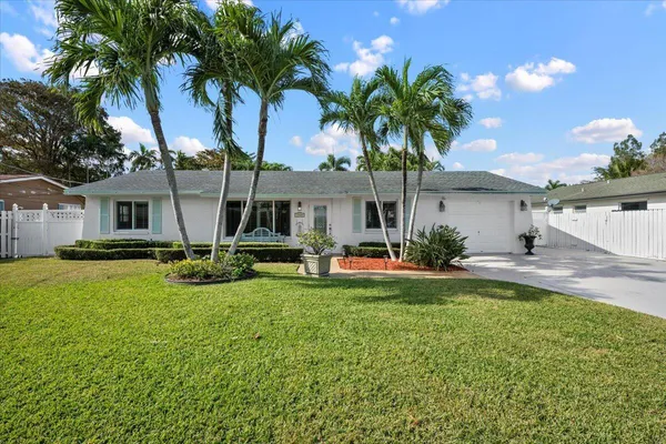 $7,000 | 1905 Meadow Court, Palm Springs, FL 33406