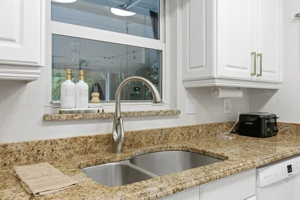 $7,000 | 1905 Meadow Court, Palm Springs, FL 33406