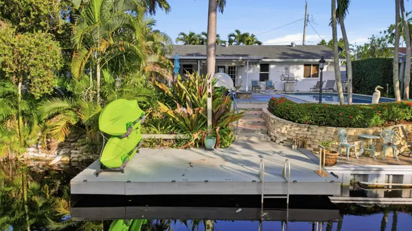 $7,000 | 1905 Meadow Court, Palm Springs, FL 33406