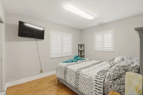 $7,000 | 1905 Meadow Court, Palm Springs, FL 33406