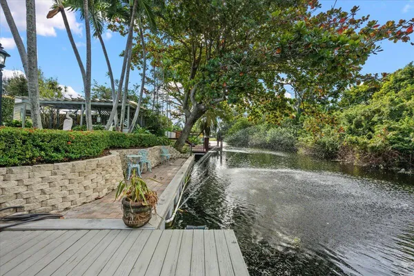 $7,000 | 1905 Meadow Court, Palm Springs, FL 33406