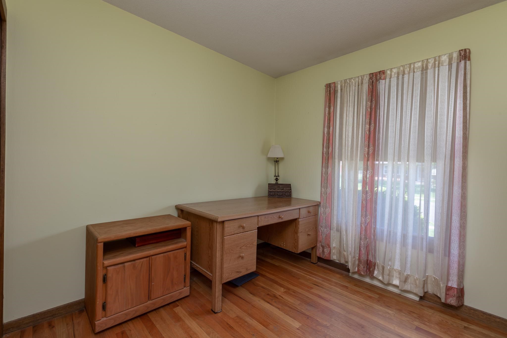 629 Westerfield Road Davenport, IA 52806 - Photo 14 of 28 Gallery Image 14
