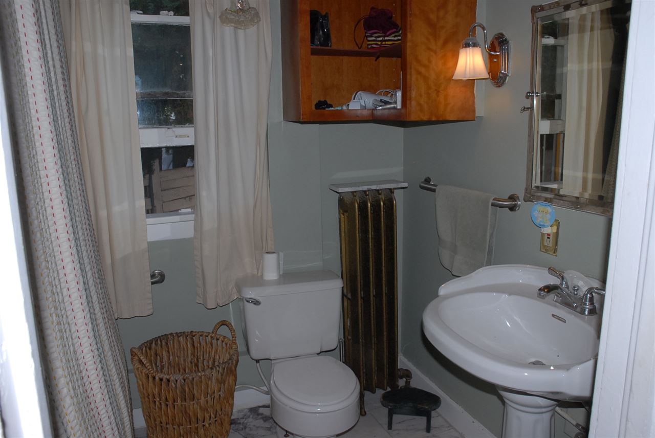 1616 North W Point Road Spokane, WA 99201 - Photo 13 of 20 Gallery Image 13