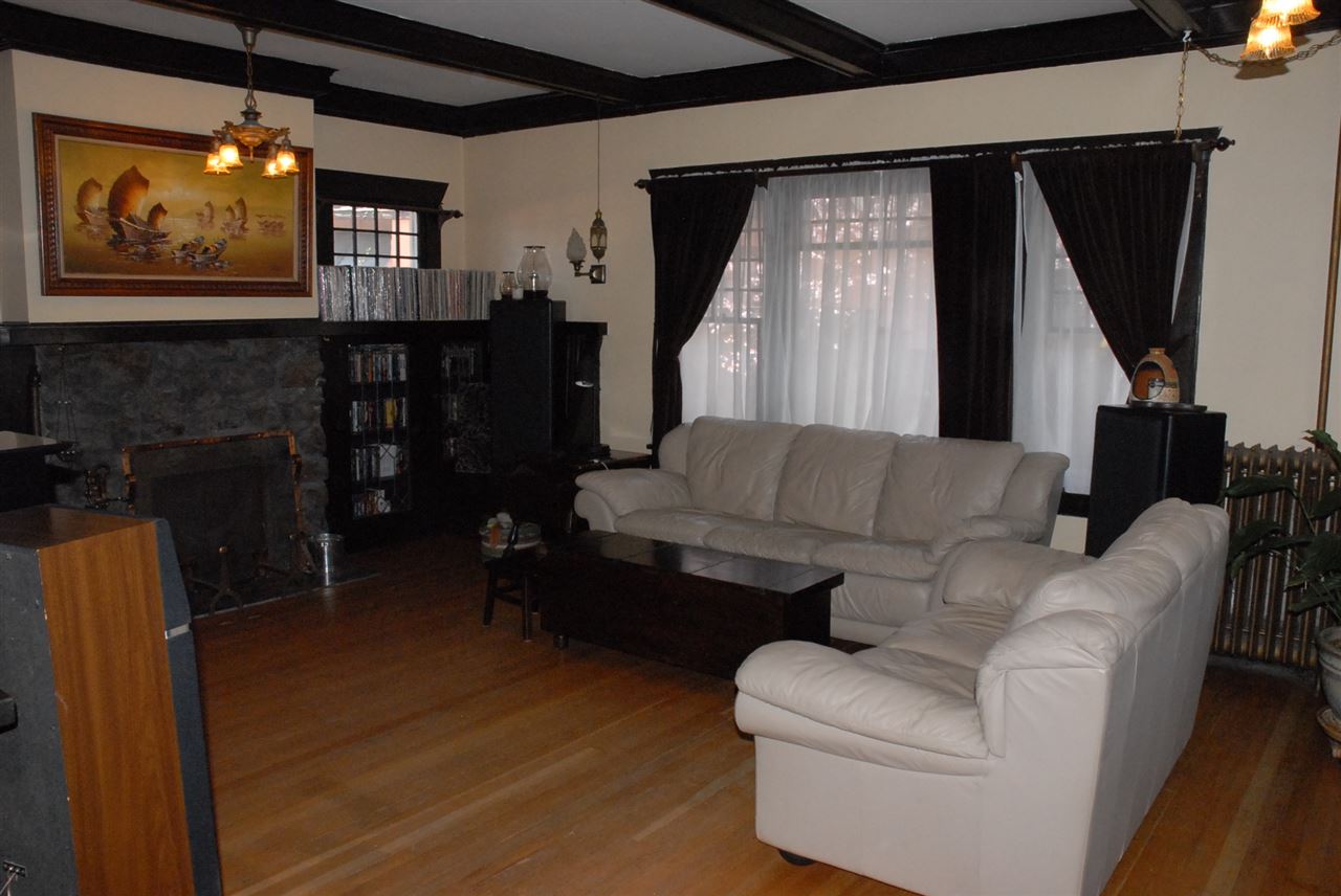 1616 North W Point Road Spokane, WA 99201 - Photo 3 of 20 Gallery Image 3