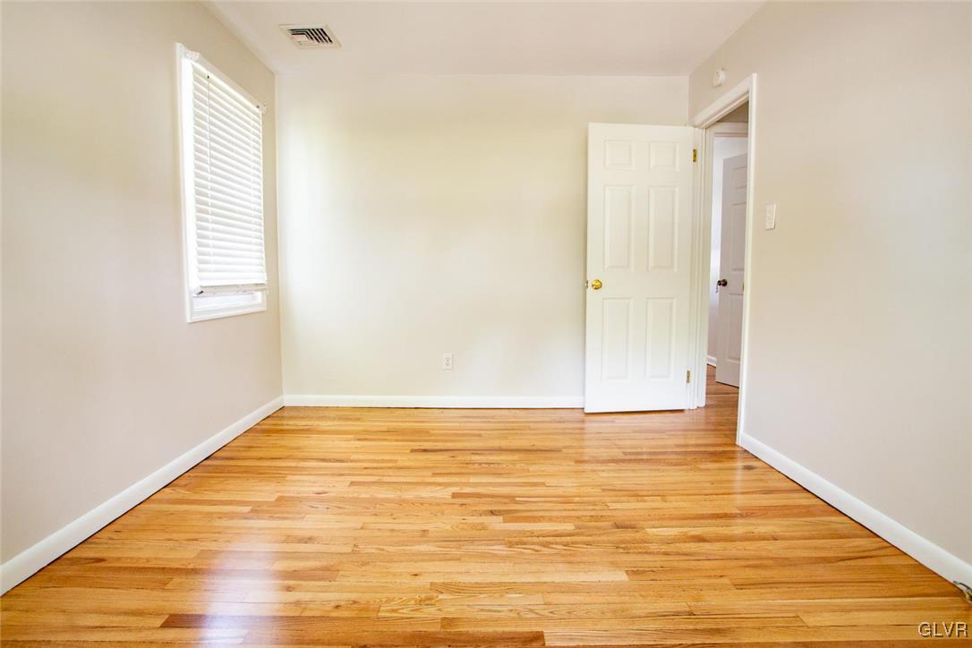 2952 Westminster Road Bethlehem, PA 18017 - Photo 9 of 19 Gallery Image 9