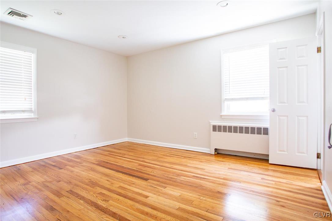 2952 Westminster Road Bethlehem, PA 18017 - Photo 10 of 19 Gallery Image 10