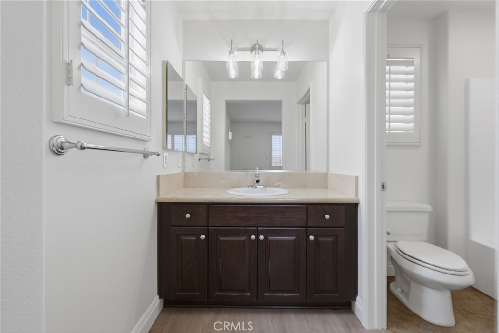 11501 Cararra Lane Porter Ranch, CA 91326 - Photo 26 of 37