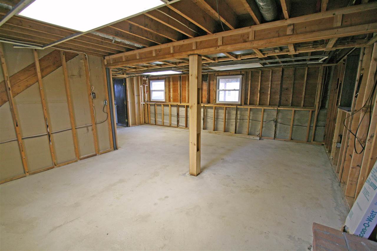 8 Norwich Road Nashua, NH 03062 - Photo 15 of 25