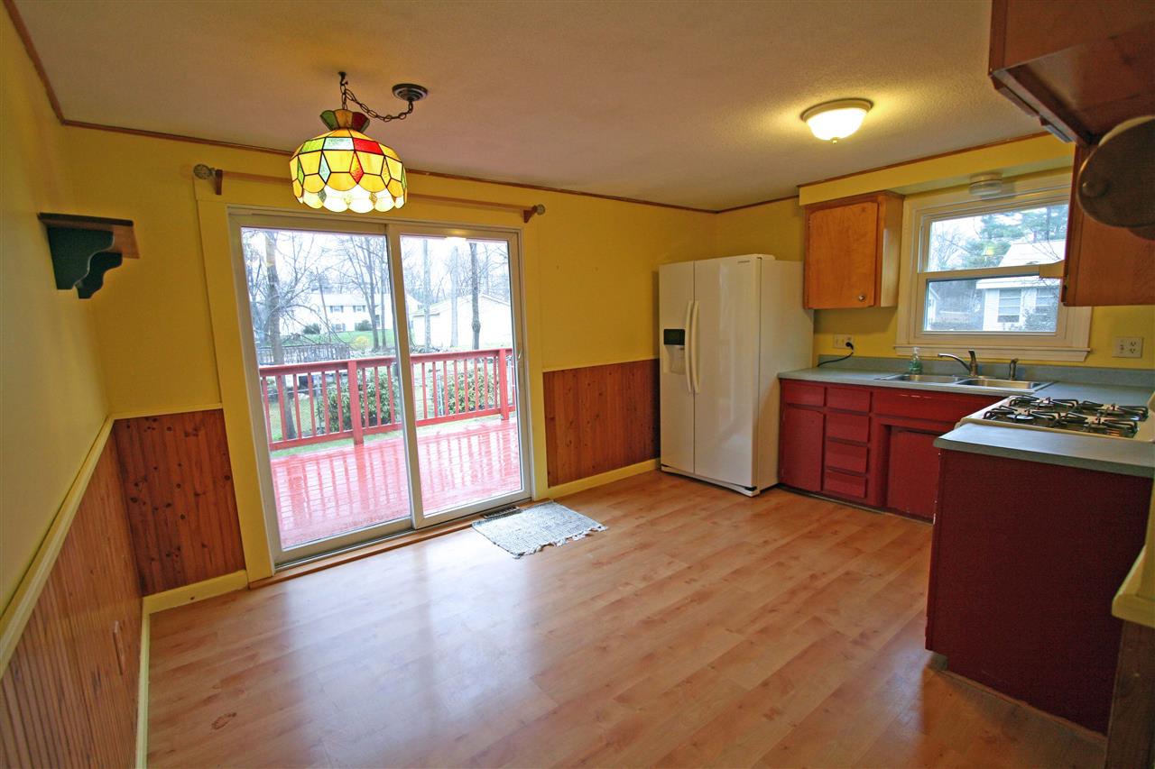 8 Norwich Road Nashua, NH 03062 - Photo 5 of 25