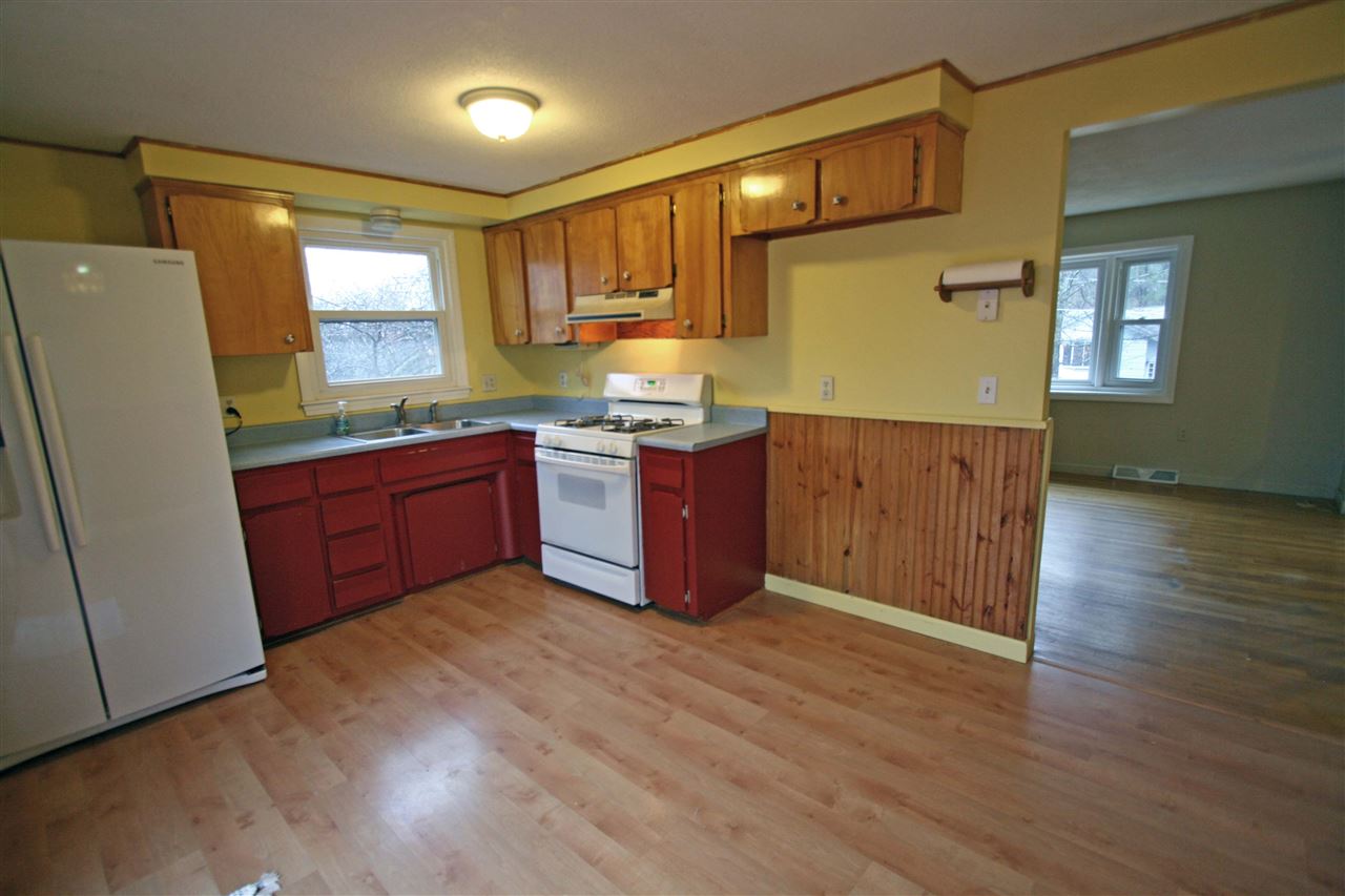 8 Norwich Road Nashua, NH 03062 - Photo 6 of 25