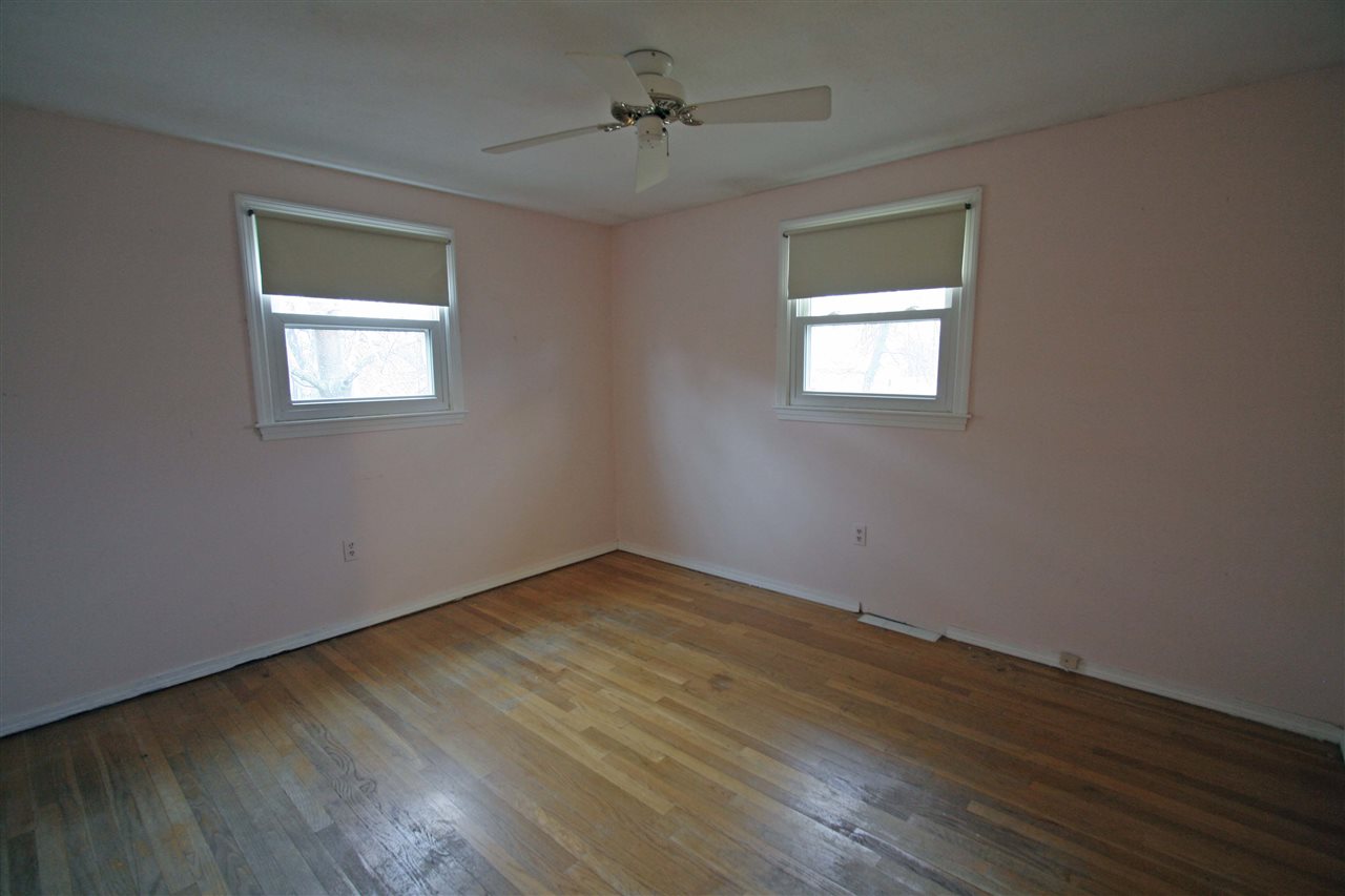 8 Norwich Road Nashua, NH 03062 - Photo 9 of 25