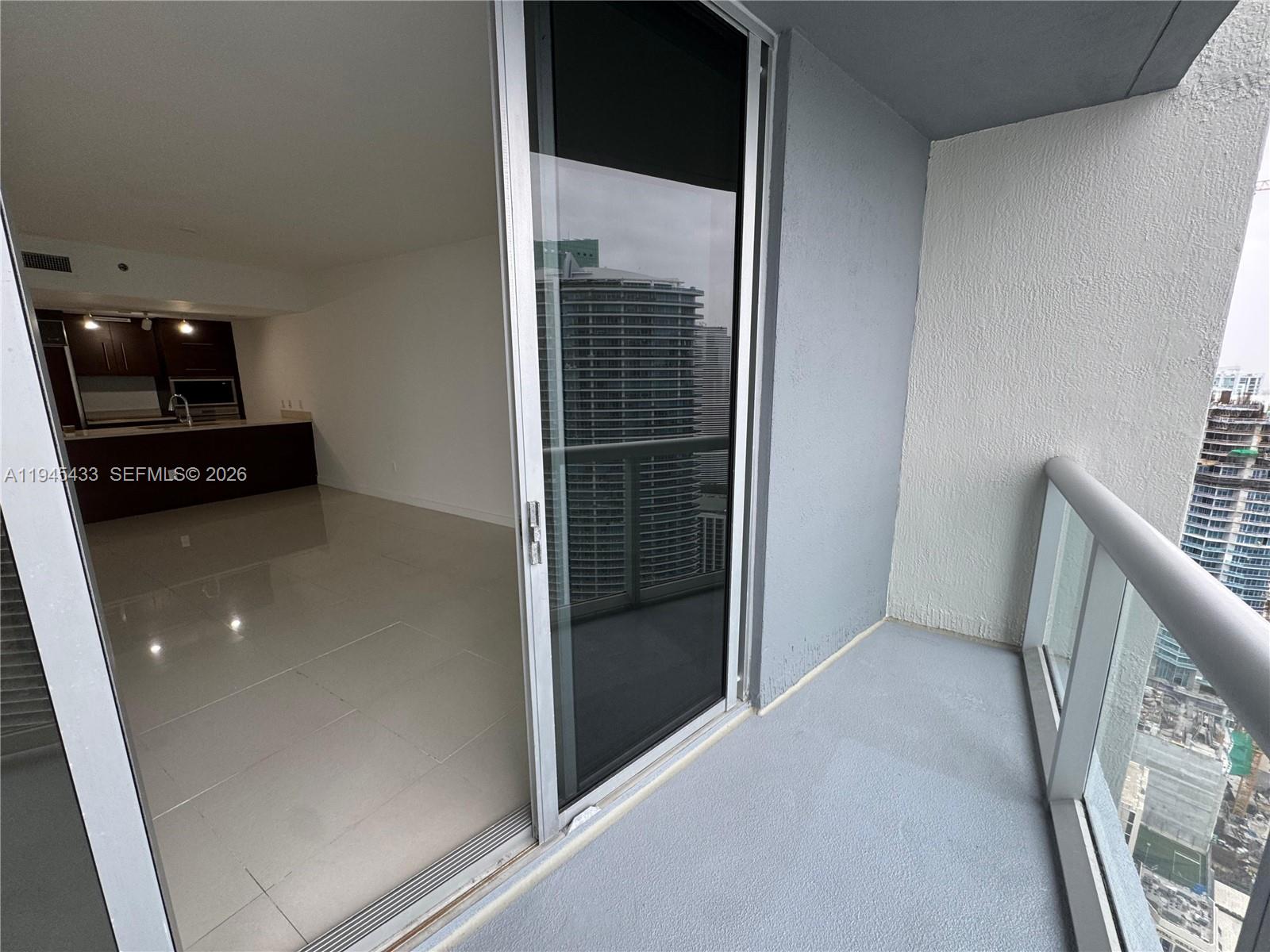 475 Brickell Avenue, Unit 4512 Miami, FL 33131 - Photo 27 of 32