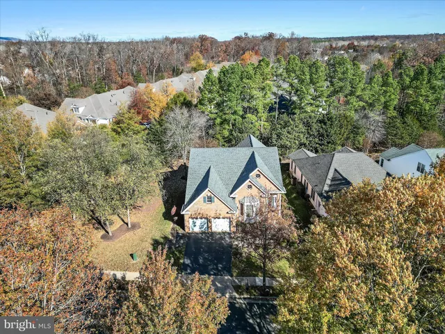 a view of a tennis court