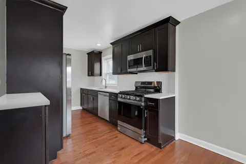 $359,900 | 343 Frederick Avenue, Bellwood, IL 60104