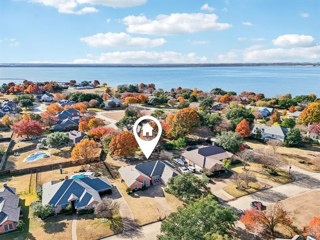 $599,000 | 303 James Drive, Heath, TX 75032