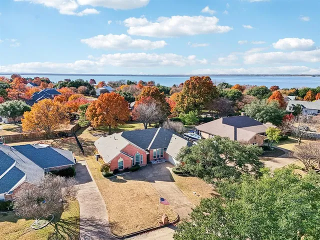 $599,000 | 303 James Drive, Heath, TX 75032