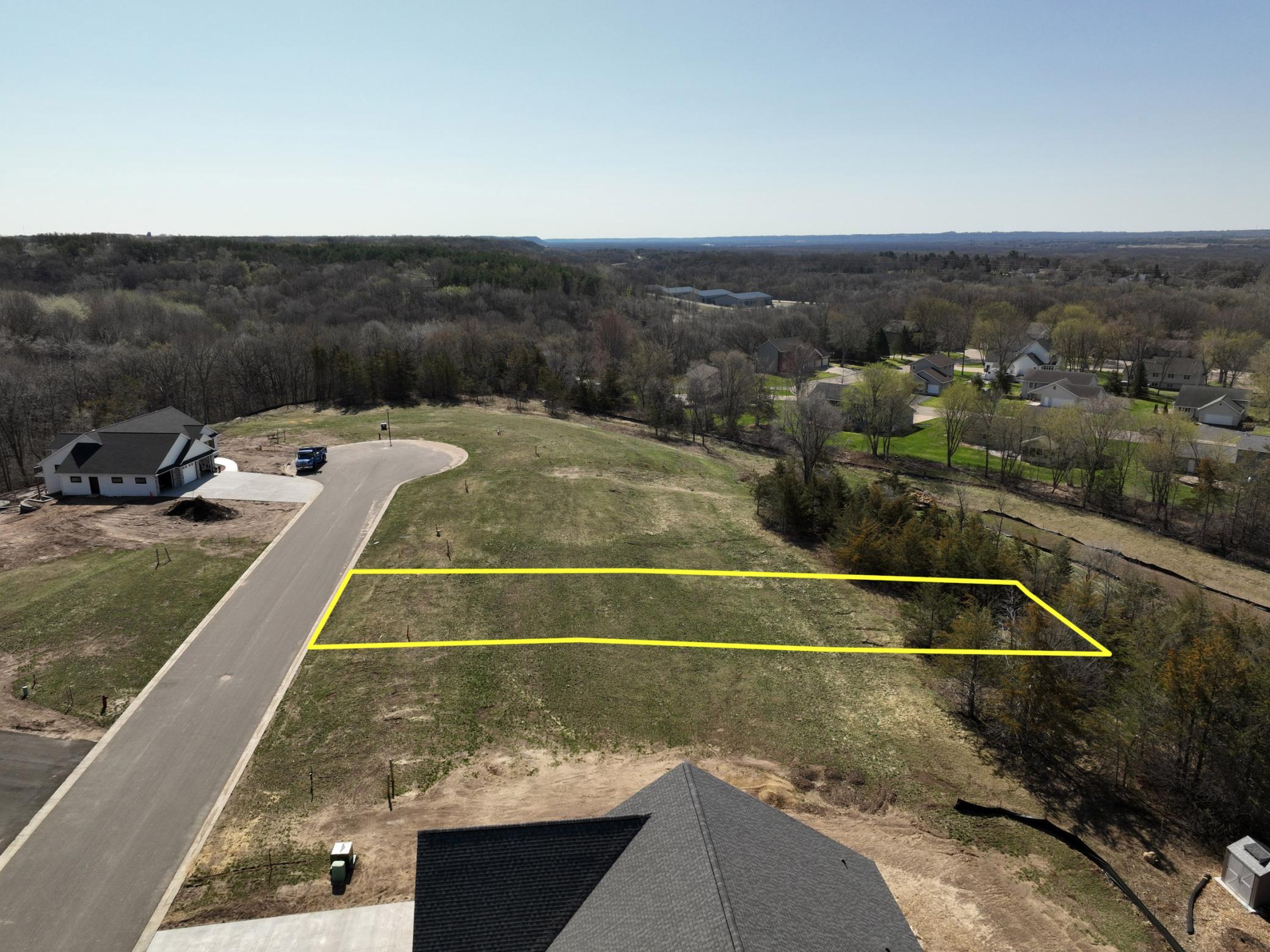 325 Linden Road Prescott, WI 54021 - Photo 4 of 12 Gallery Image 4