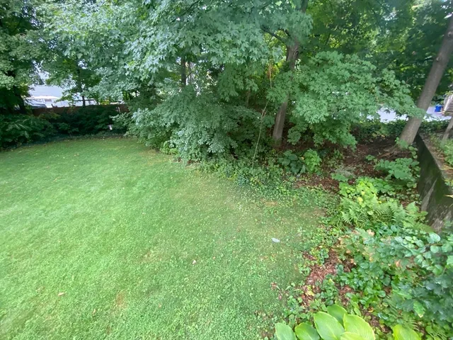 $1,895 | 35 Grant Street, Unit 2, Milford, MA 01757