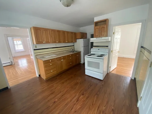 $1,895 | 35 Grant Street, Unit 2, Milford, MA 01757