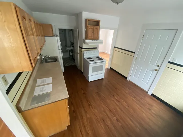 $1,895 | 35 Grant Street, Unit 2, Milford, MA 01757