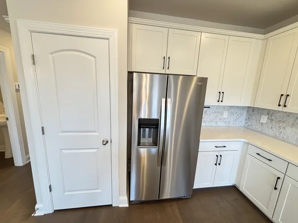 $2,095 | 204 Douglas Bend Road, Unit 1802, Gallatin, TN 37066