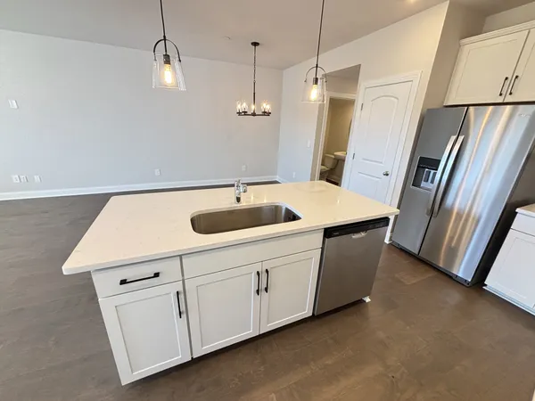 $2,095 | 204 Douglas Bend Road, Unit 1802, Gallatin, TN 37066