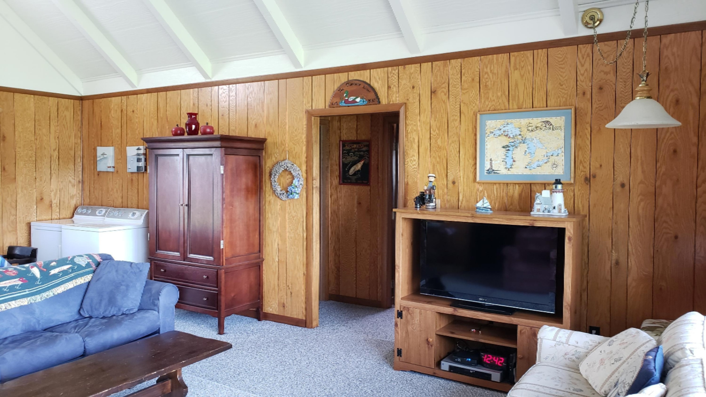 4688 Easy Street Onekama, MI 49675 - Photo 9 of 32 2019-08-17 12.39.16