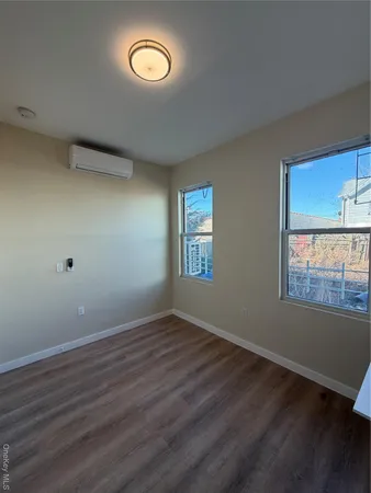 $3,500 | 14-20 114th Street | College Point