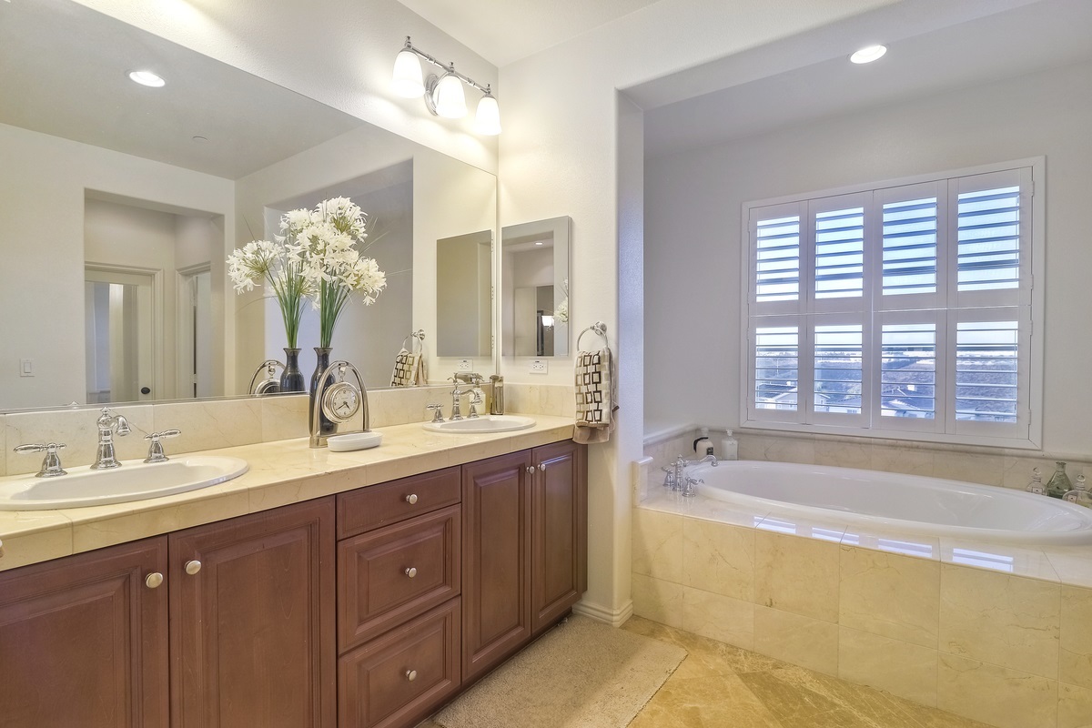 14552 Whispering Ridge Road San Diego, CA 92131 - Photo 18 of 25