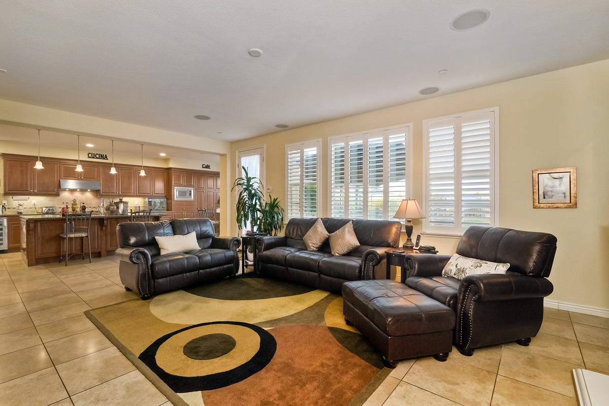14552 Whispering Ridge Road San Diego, CA 92131 - Photo 5 of 25