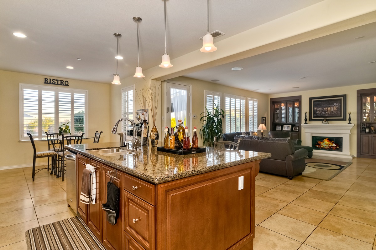 14552 Whispering Ridge Road San Diego, CA 92131 - Photo 10 of 25