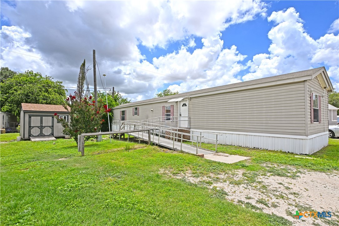 1339 Wald Road, Unit 33 New Braunfels, TX 78132 - Photo 2 of 27