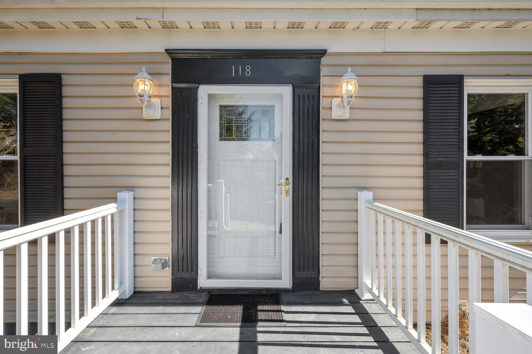 118 Fish Pond Road Sewell, NJ 08080 - Photo 2 of 31 New Front door