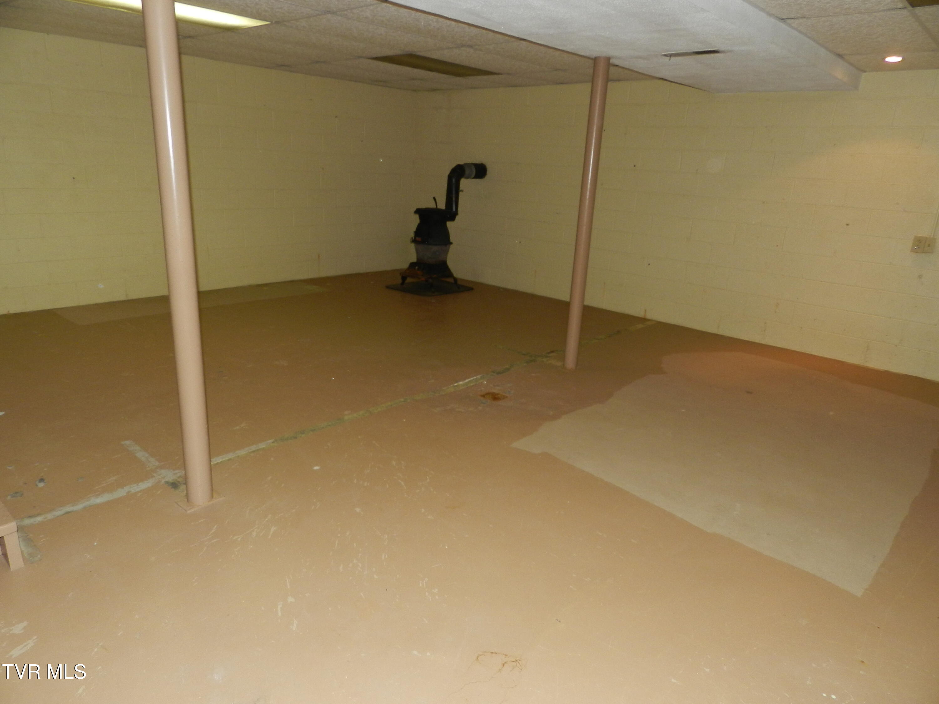 215 Hurd Road Church Hill, TN 37642 - Photo 33 of 39 DSCN3733