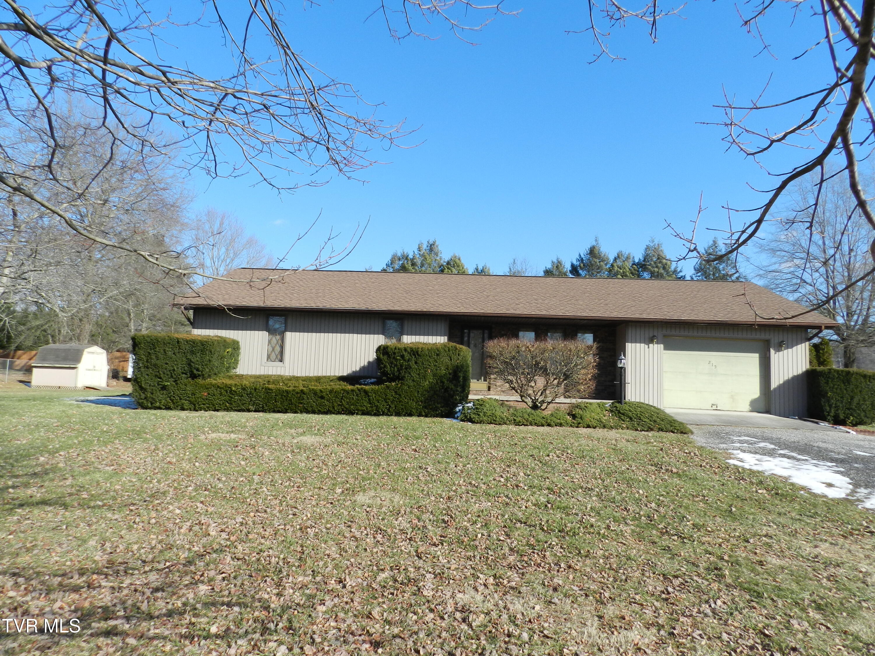 215 Hurd Road Church Hill, TN 37642 - Photo 4 of 39 DSCN3703