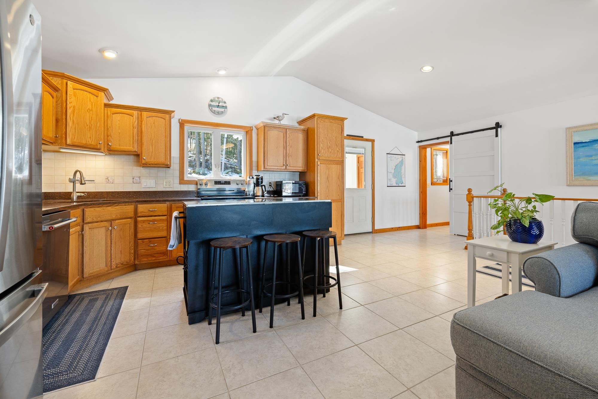 91 Algonquin Road Enfield, NH 03748 - Photo 13 of 60