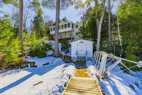 $1,175,000 | 91 Algonquin Road, Enfield, NH 03748