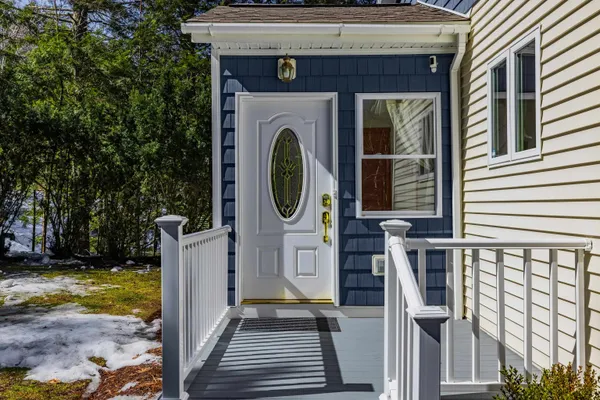 $1,175,000 | 91 Algonquin Road, Enfield, NH 03748